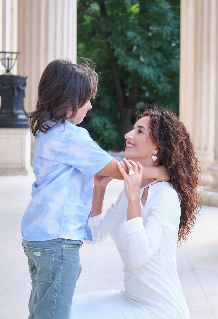 Create a unique connection with your child: Discover children's jewelry with smart storage from Anyoli!