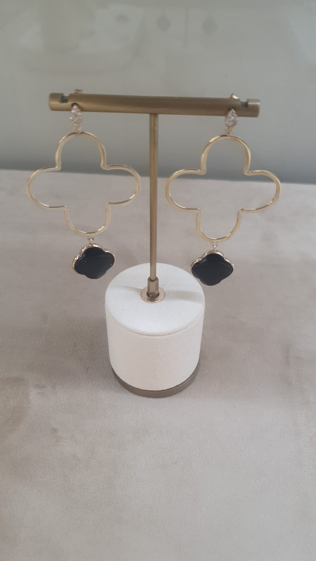 Diamond earrings, cross pendant, 9K yellow gold, Onyx stone