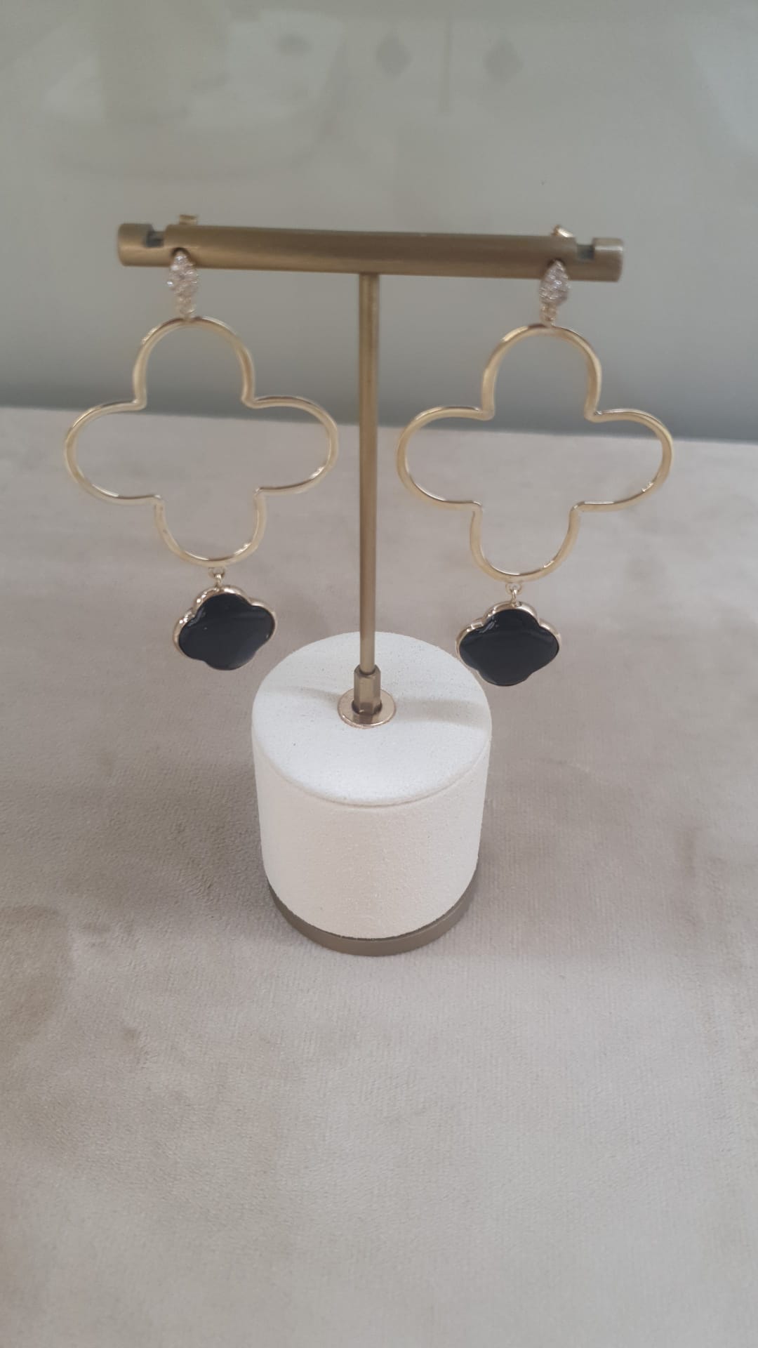 Diamond earrings, cross pendant, 9K yellow gold, Onyx stone